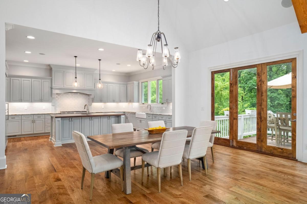 6321 Hunting Creek Road