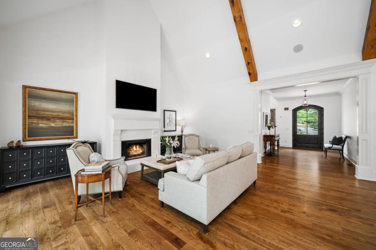 6321 Hunting Creek Road