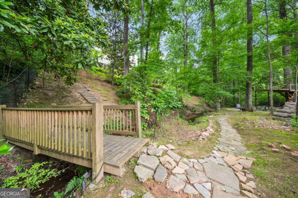 6321 Hunting Creek Road