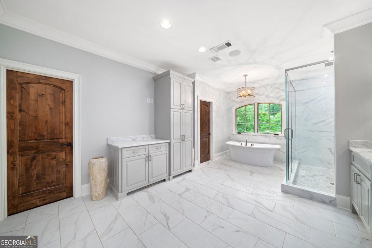 6321 Hunting Creek Road