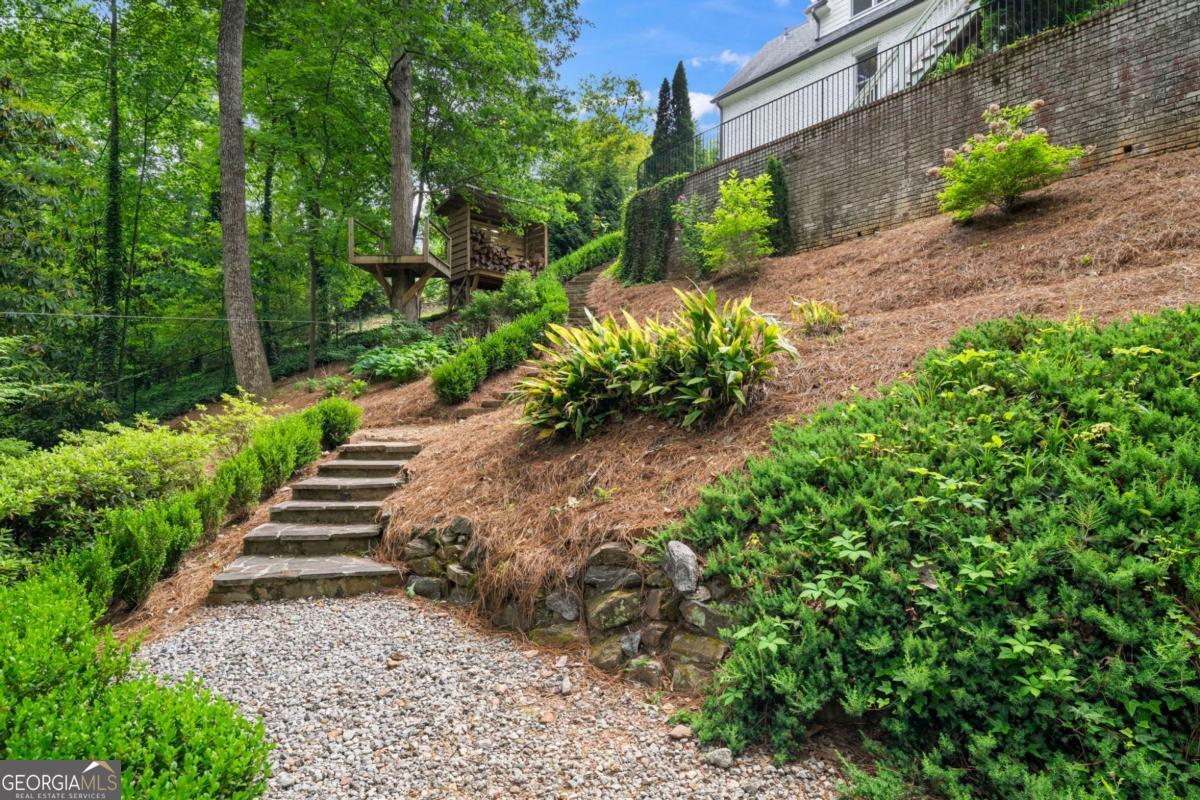 6321 Hunting Creek Road