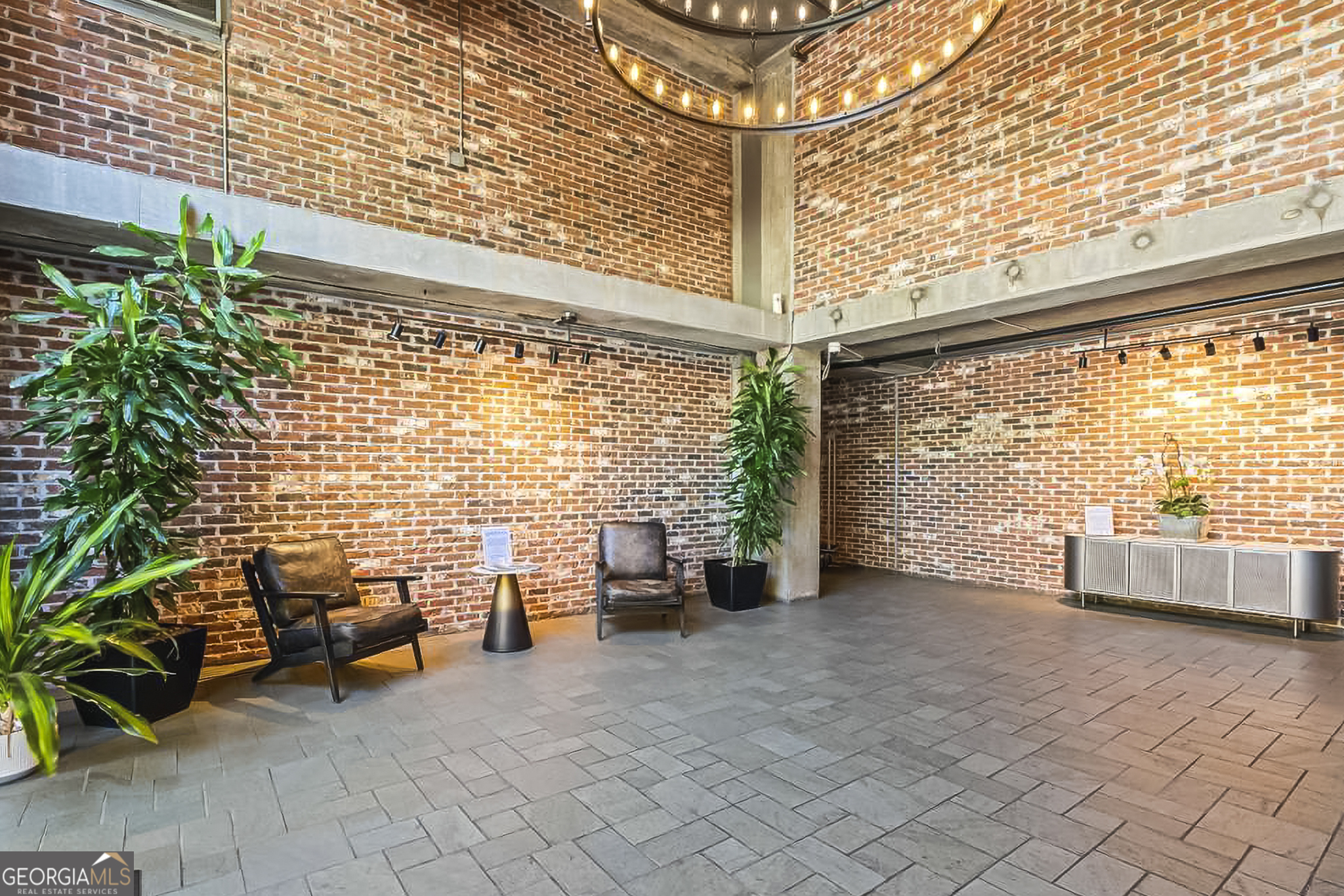 3235 Roswell Road # 502