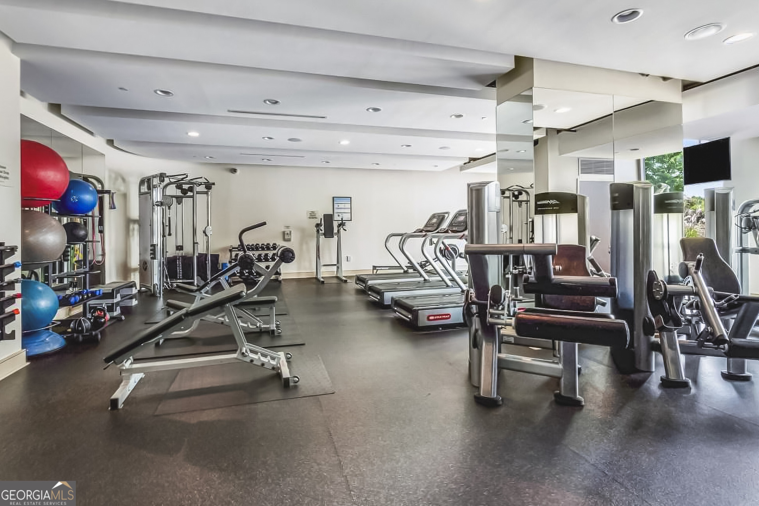 2795 Peachtree Road # 805