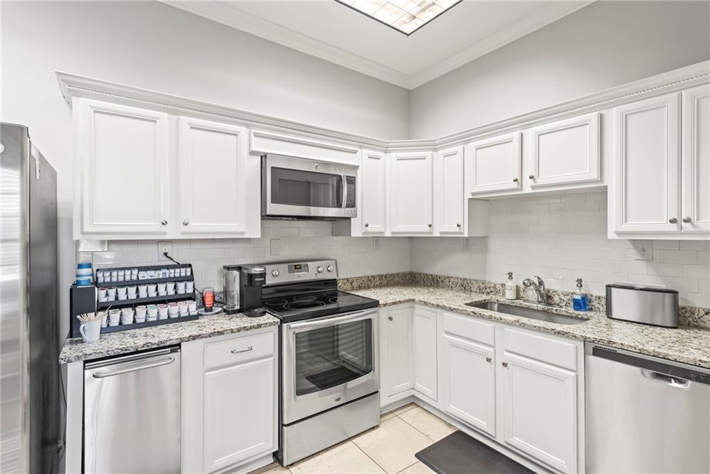 3657 Peachtree Road NE Unit 2C