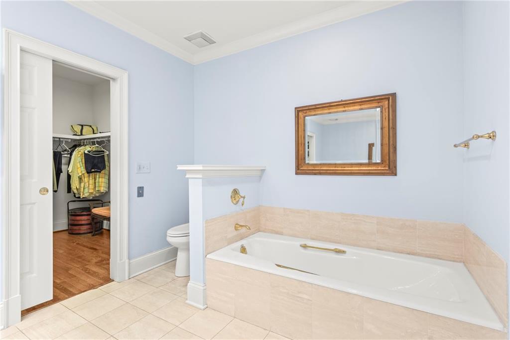 3657 Peachtree Road NE Unit 2C