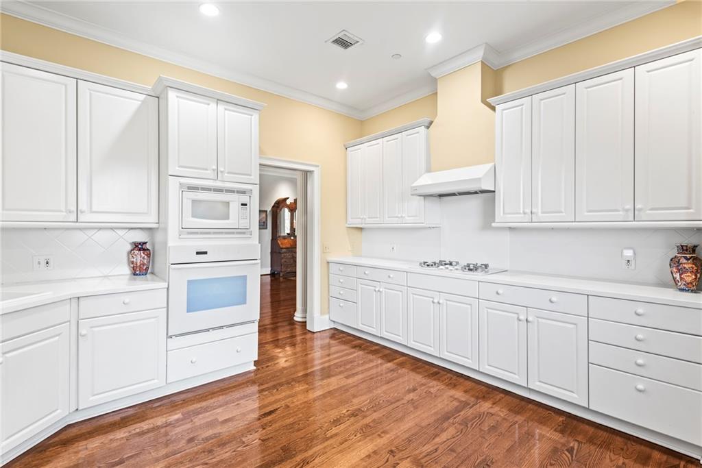 3657 Peachtree Road NE Unit 2C