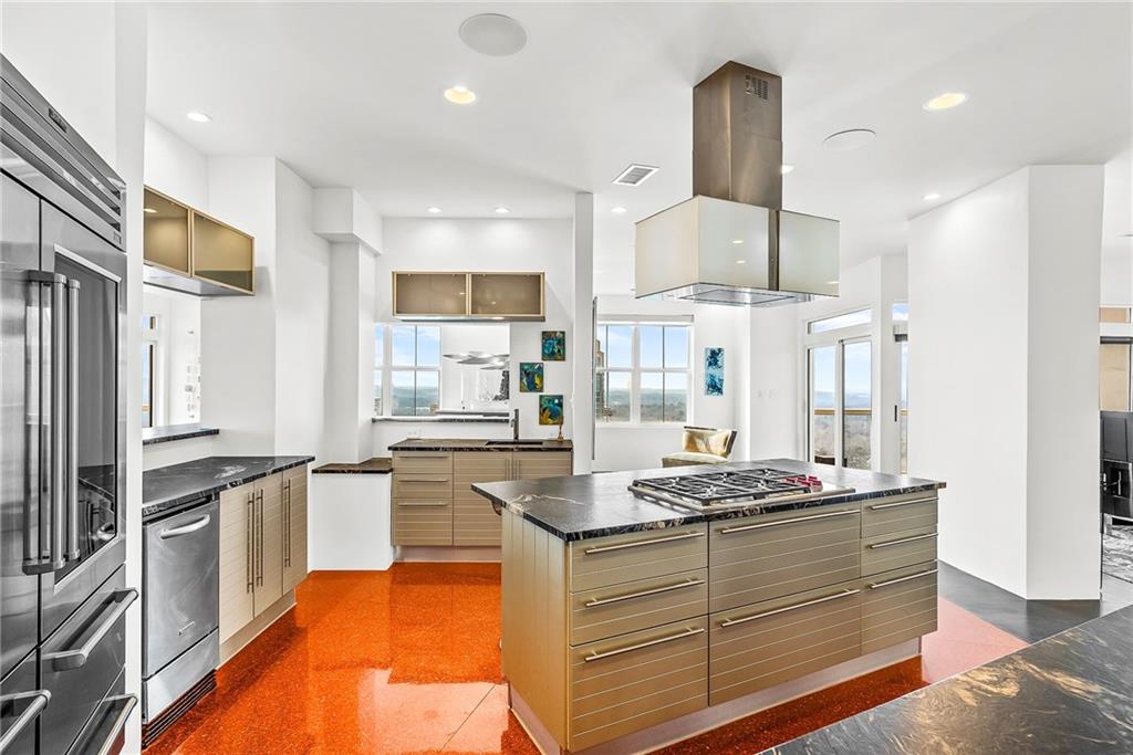 2881 Peachtree Road NE Unit 2304