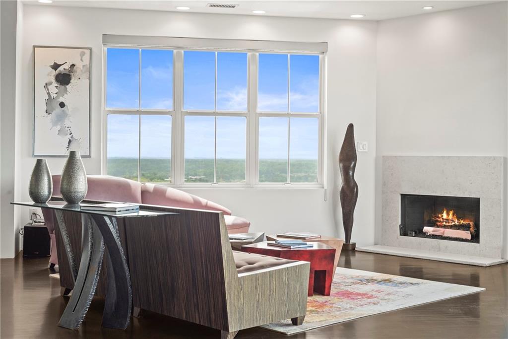 2881 Peachtree Road NE Unit 2304