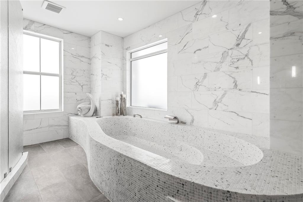 2881 Peachtree Road NE Unit 2304