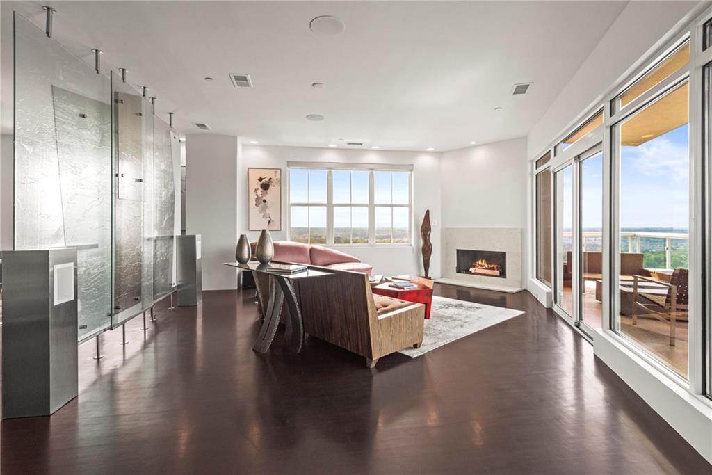 2881 Peachtree Road NE Unit 2304