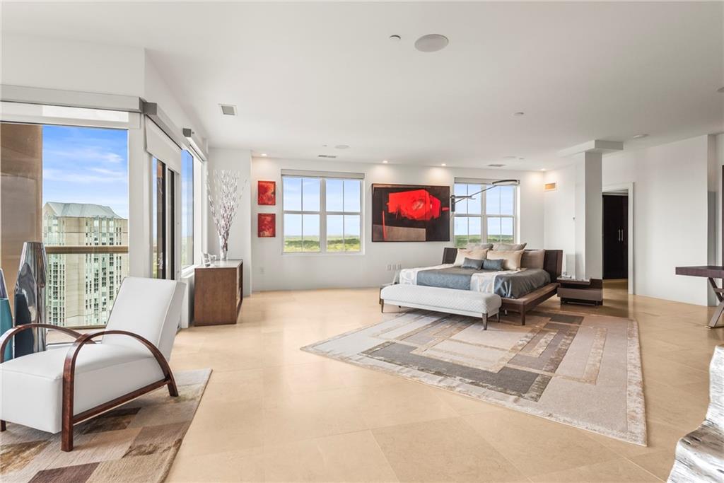 2881 Peachtree Road NE Unit 2304