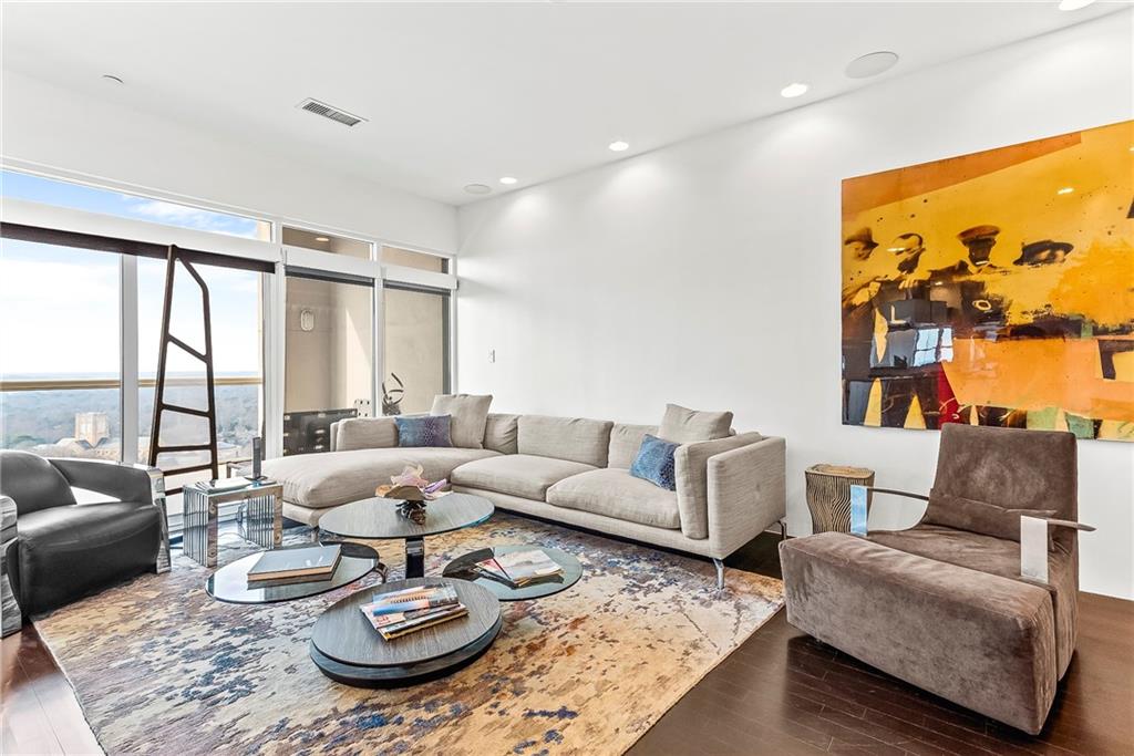 2881 Peachtree Road NE Unit 2304