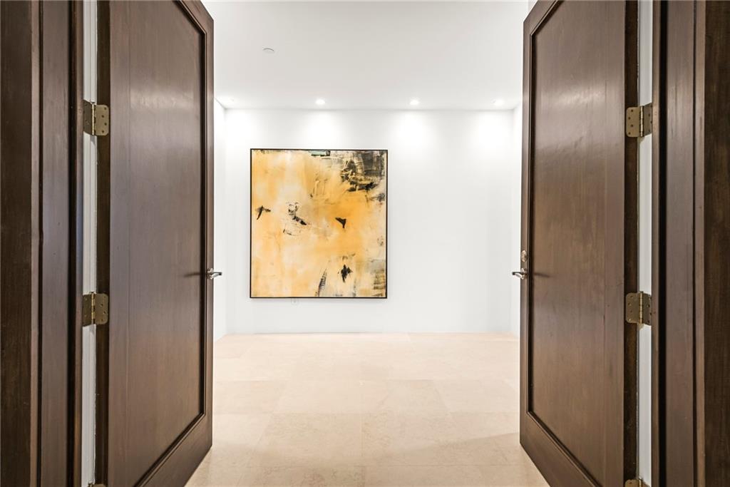 2881 Peachtree Road NE Unit 2304