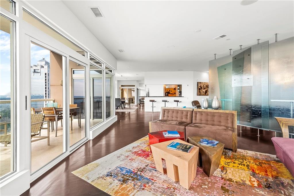 2881 Peachtree Road NE Unit 2304