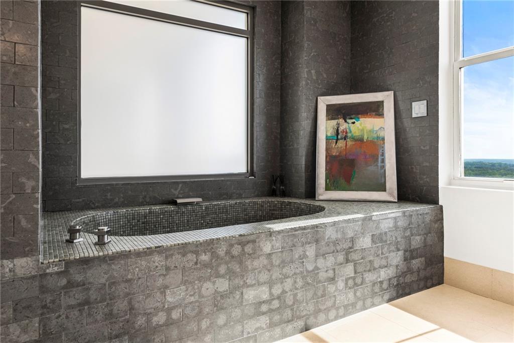 2881 Peachtree Road NE Unit 2304