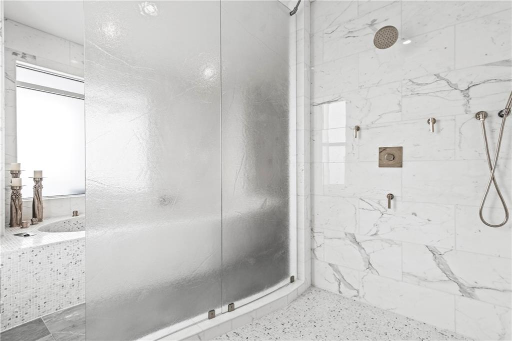 2881 Peachtree Road NE Unit 2304