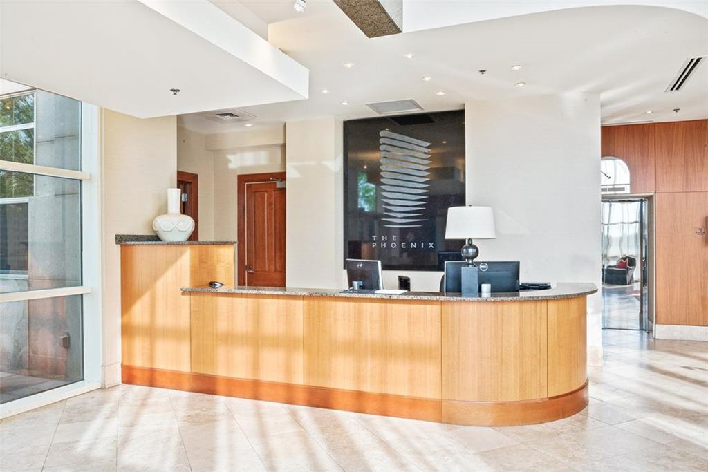 2881 Peachtree Road NE Unit 605
