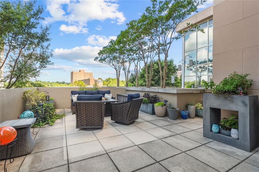 2881 Peachtree Road NE Unit 605