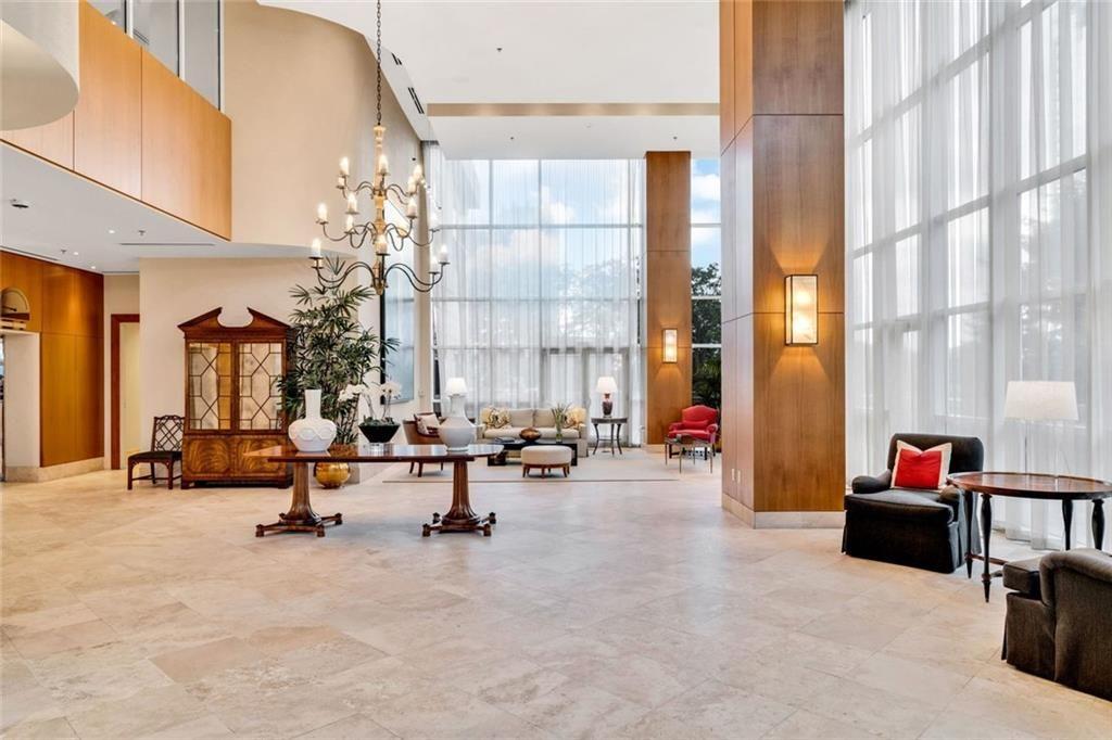 2881 Peachtree Road NE Unit 605