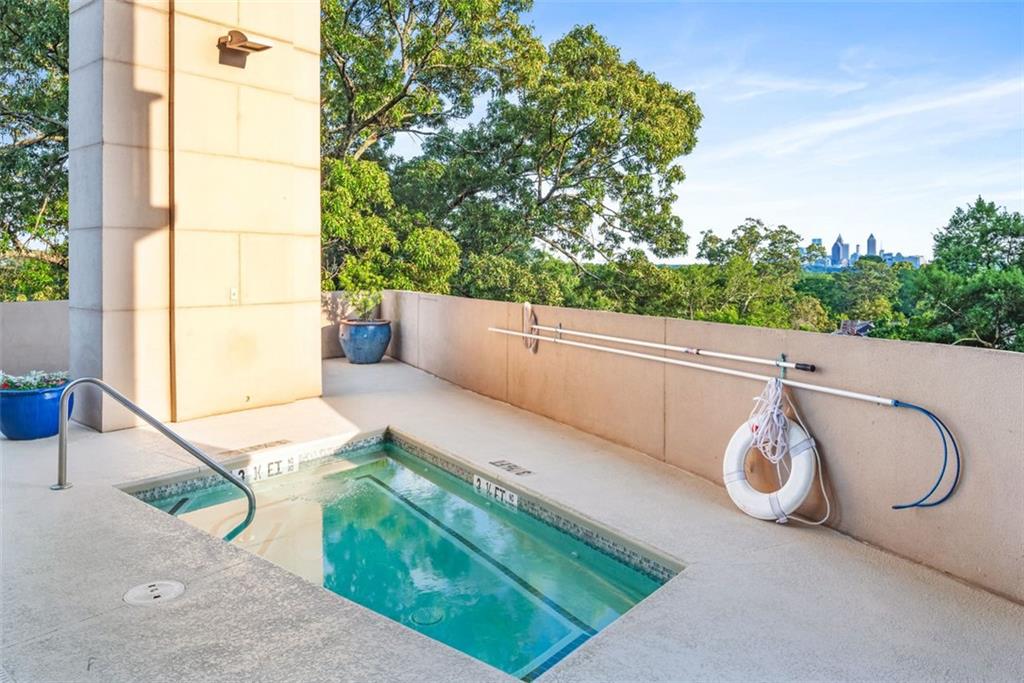 2881 Peachtree Road NE Unit 605