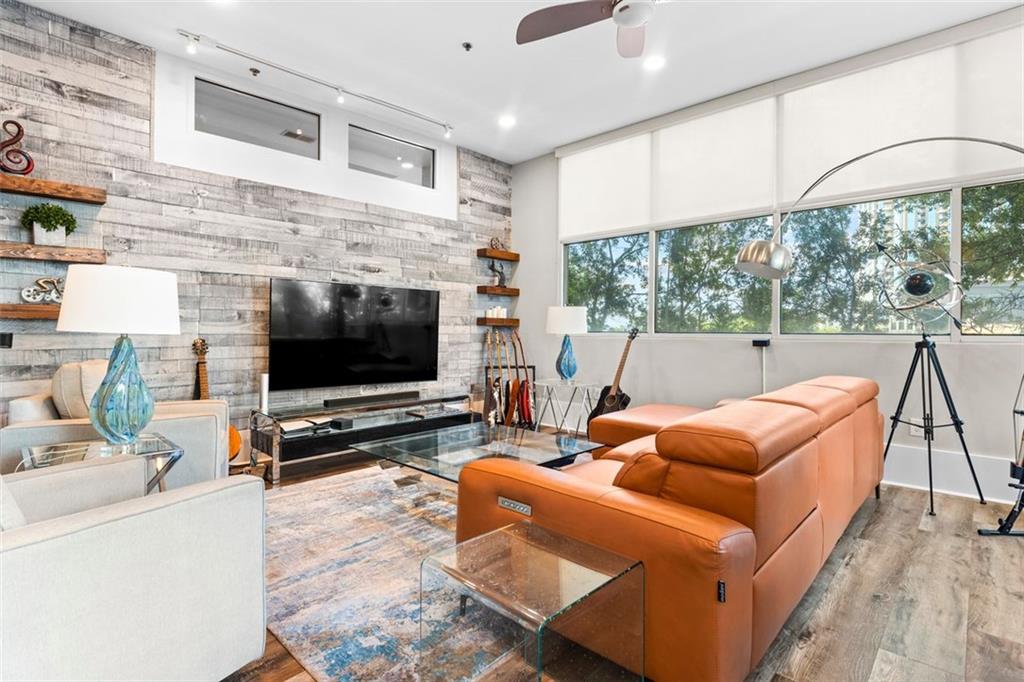 2881 Peachtree Road NE Unit 605