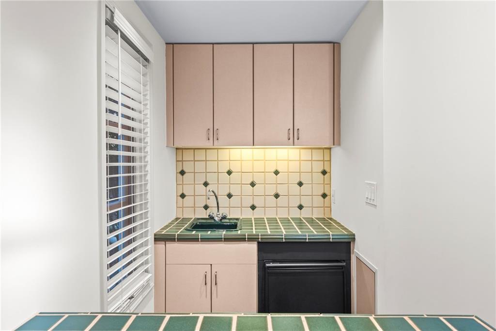 520 Chestnut Rose Lane