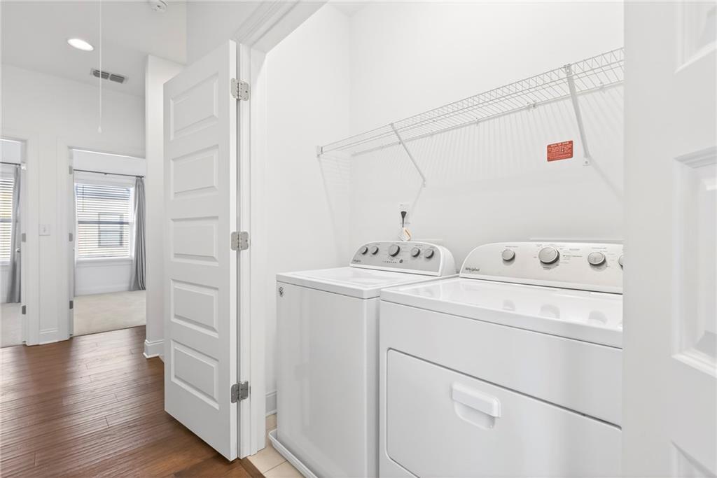 1752 Morningtide Lane NE