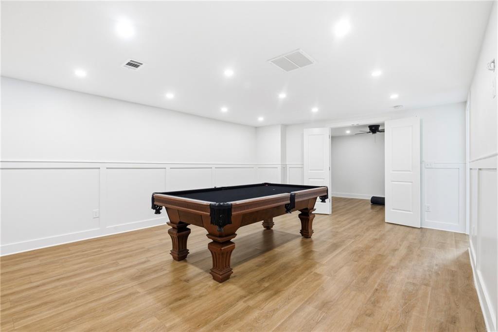 3326 Shoreland Drive