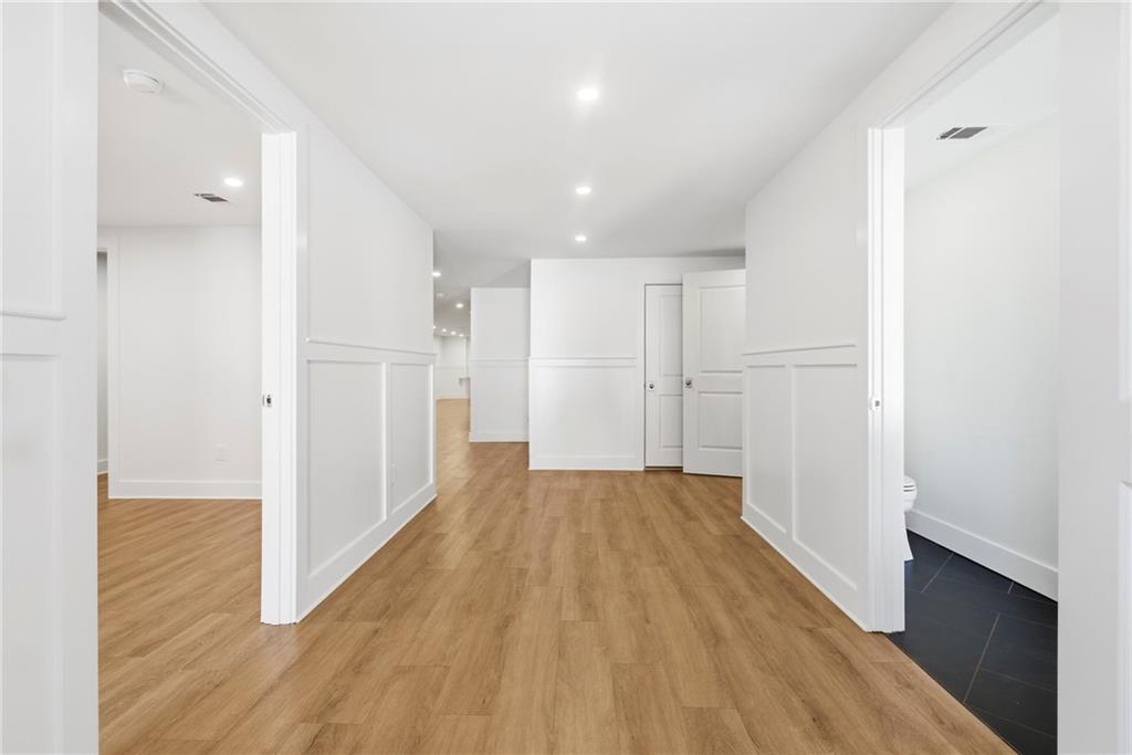 3326 Shoreland Drive