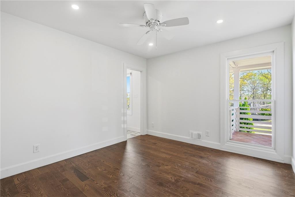 3326 Shoreland Drive