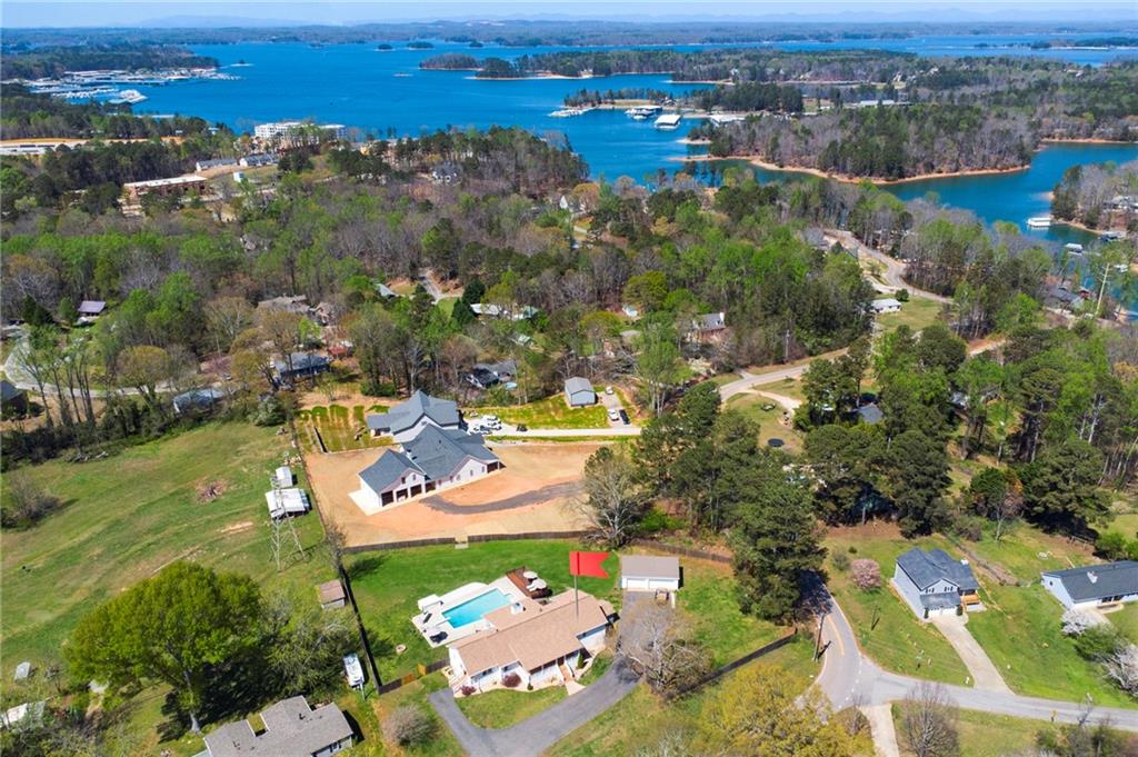 3326 Shoreland Drive