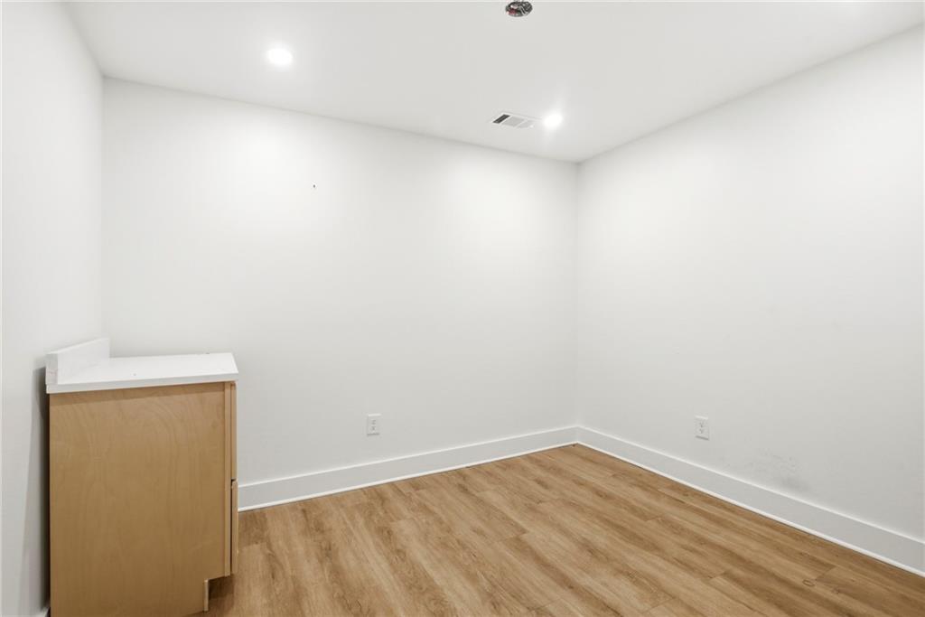 3326 Shoreland Drive