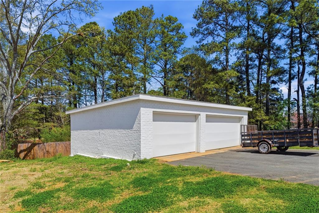 3326 Shoreland Drive