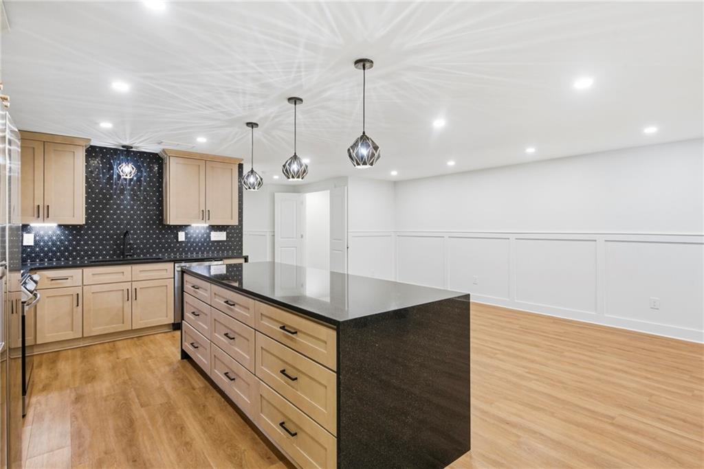 3326 Shoreland Drive