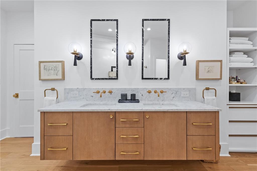 2881 Peachtree Road NE Unit 2201