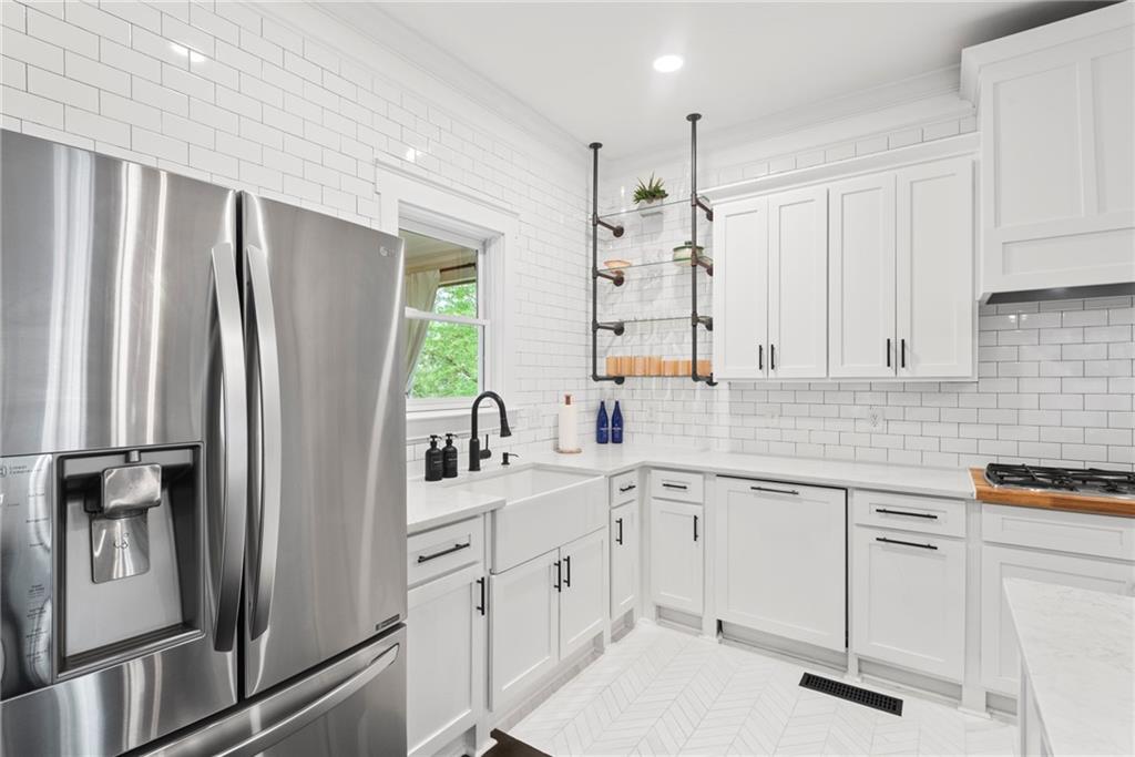 1444 Etowah Drive NE