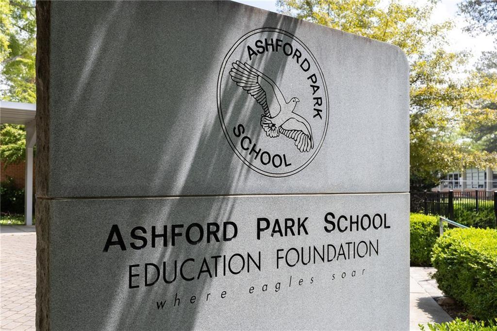 1444 Etowah Drive NE