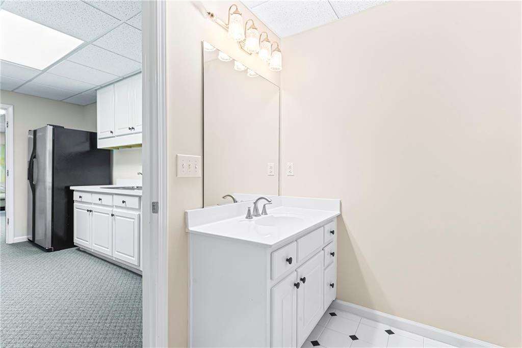 885 Carlton Ridge NE