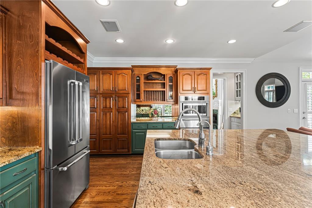 885 Carlton Ridge NE