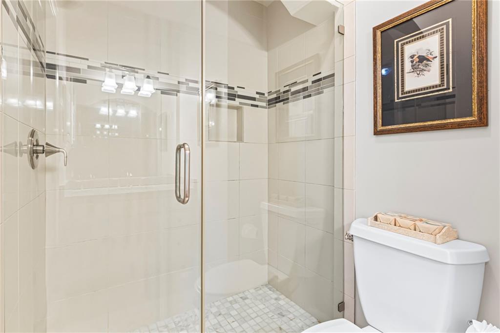 885 Carlton Ridge NE