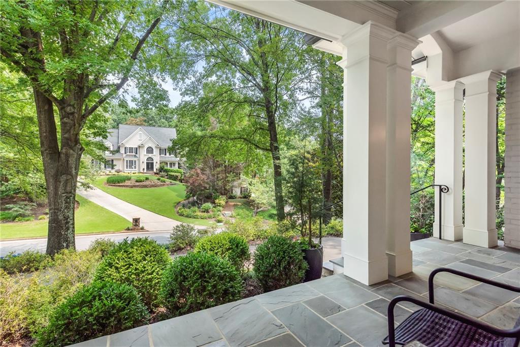 885 Carlton Ridge NE