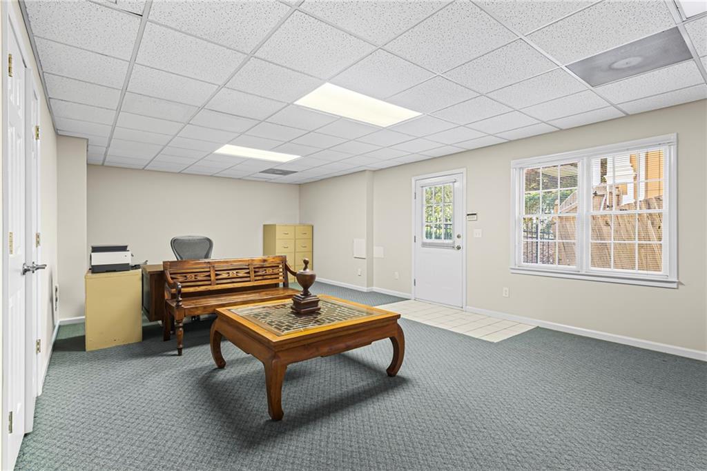 885 Carlton Ridge NE