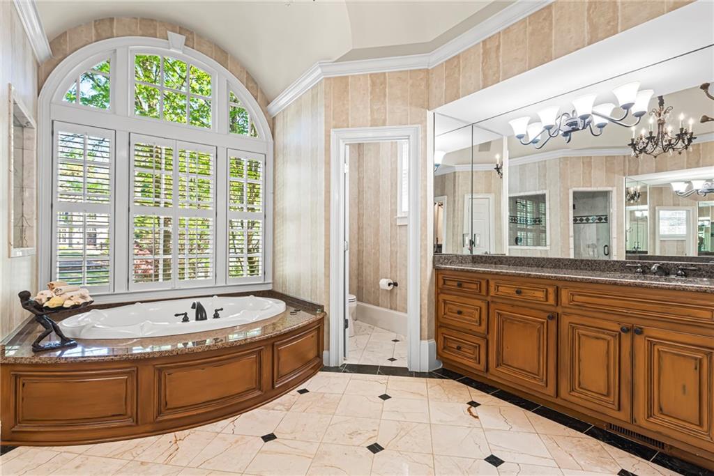 885 Carlton Ridge NE