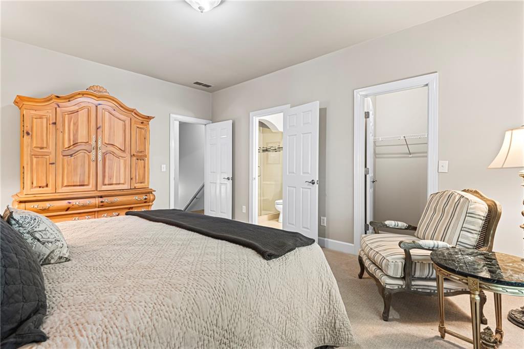 885 Carlton Ridge NE