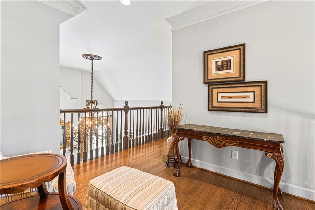 885 Carlton Ridge NE