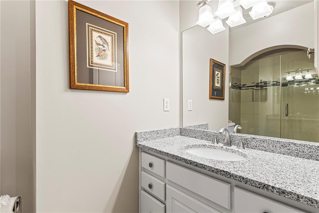 885 Carlton Ridge NE