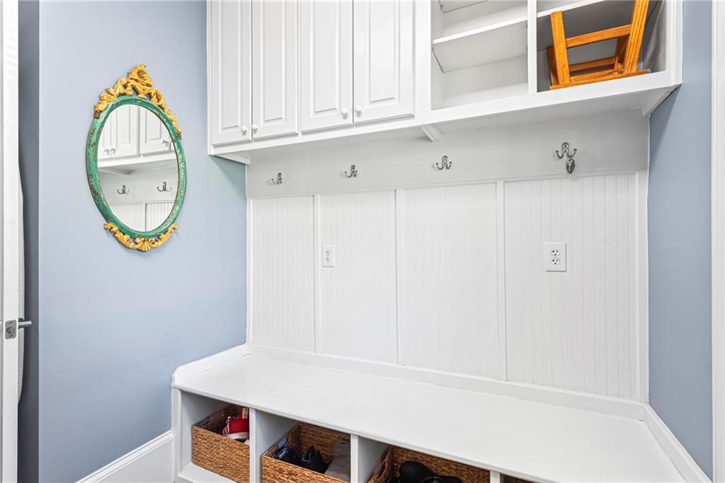 885 Carlton Ridge NE