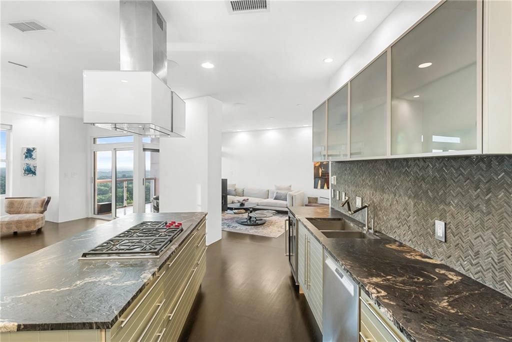 2881 Peachtree Road NE Unit 2304