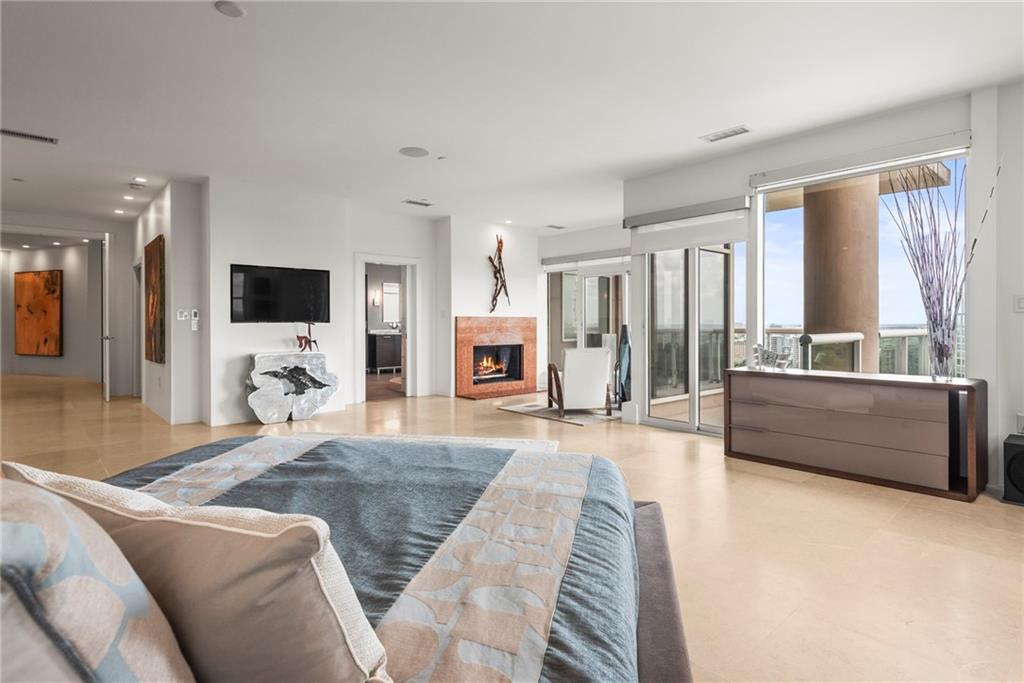 2881 Peachtree Road NE Unit 2304
