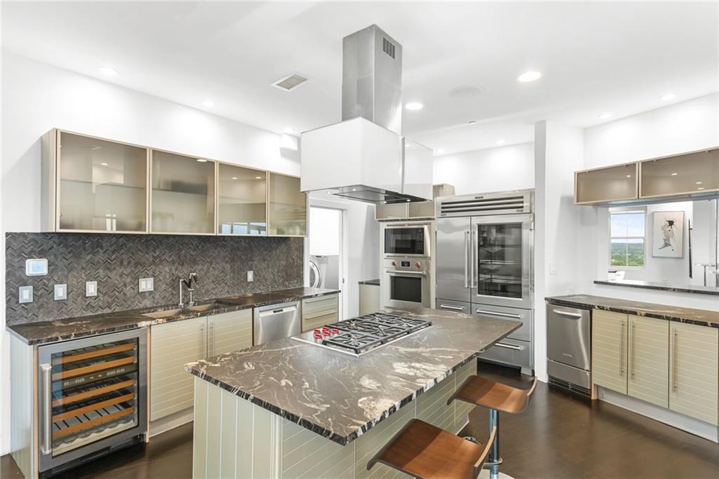 2881 Peachtree Road NE Unit 2304